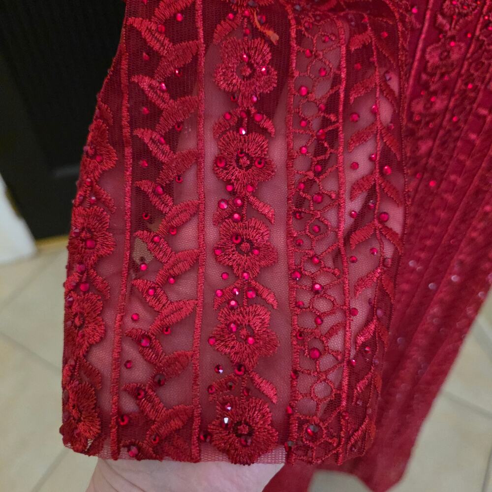 Mac Duggal Dress 12 Red Formal 20271 Embellished Long Sleeve Burgundy Gown - Picture 6 of 12